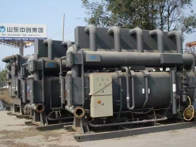 成功收購(gòu)北京焦化廠雙良溴化鋰制冷機(jī)五臺(tái)
